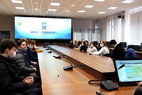 Экскурсия школьников в ФИАЦ